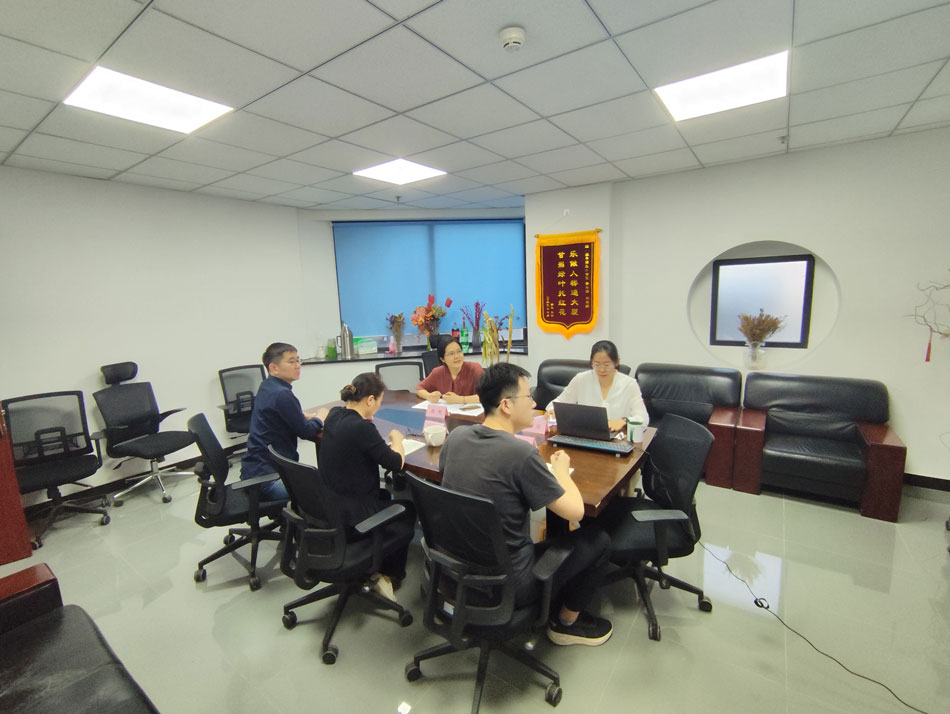 電大中專召開《電工技術基礎與技能》課程教學大綱審定會
